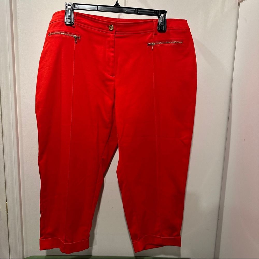 Jones New York Vibrant Orange With Gold Zip-Accent Capri Pants - 18W